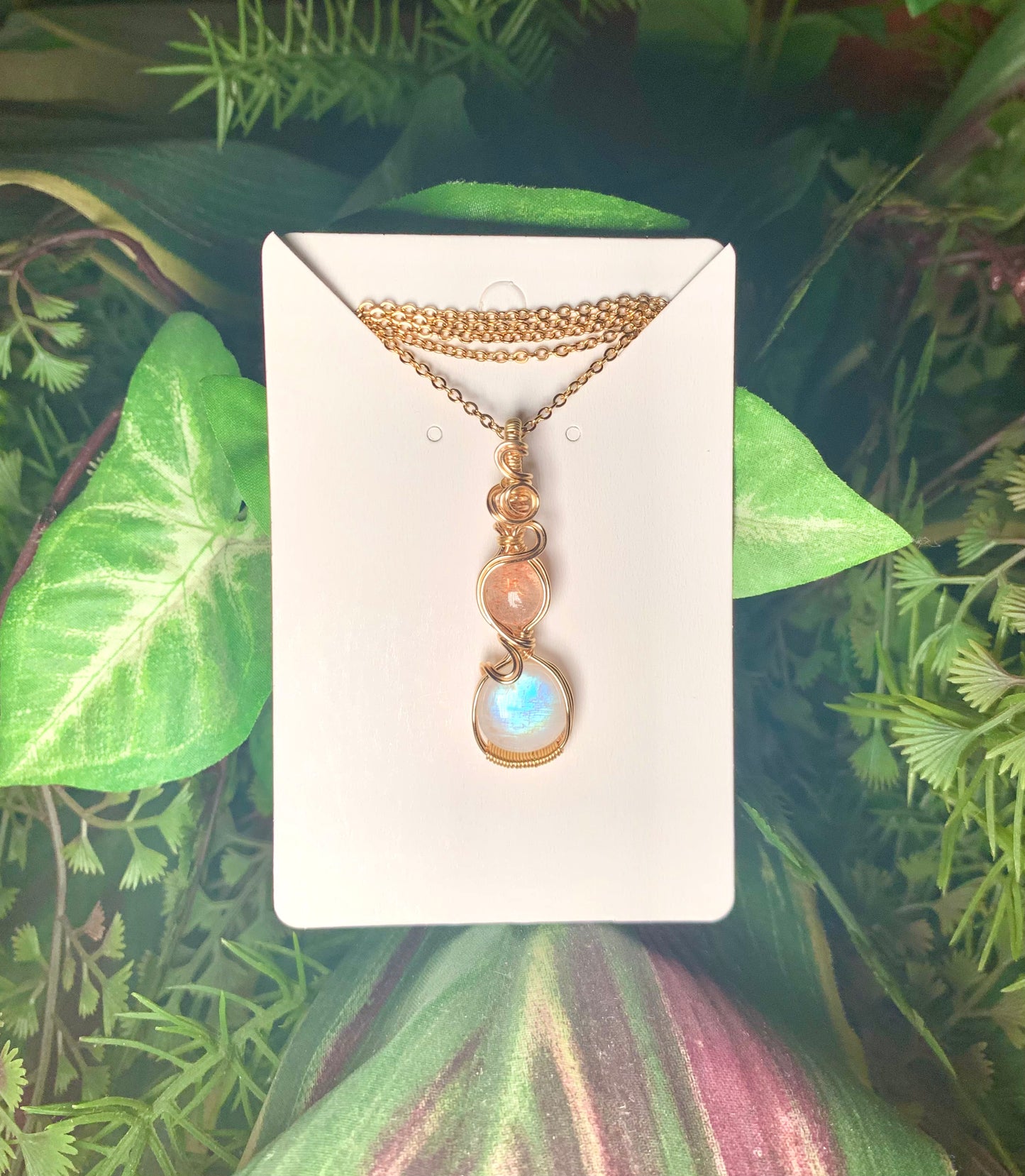 The “Sol y Luna” Pendant