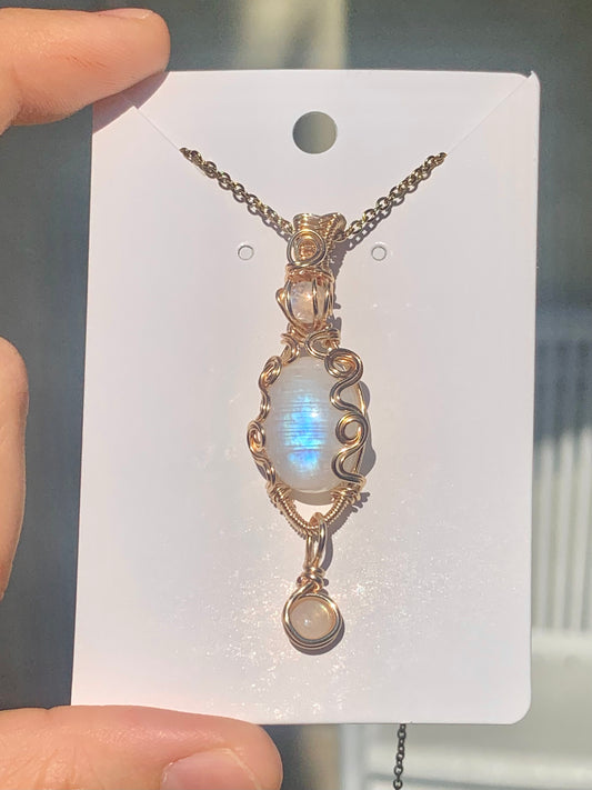 Triple Moonstone Gold