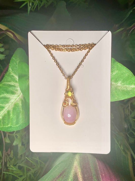 Pink Kunzite & Peridot Gold Pendant (Round)